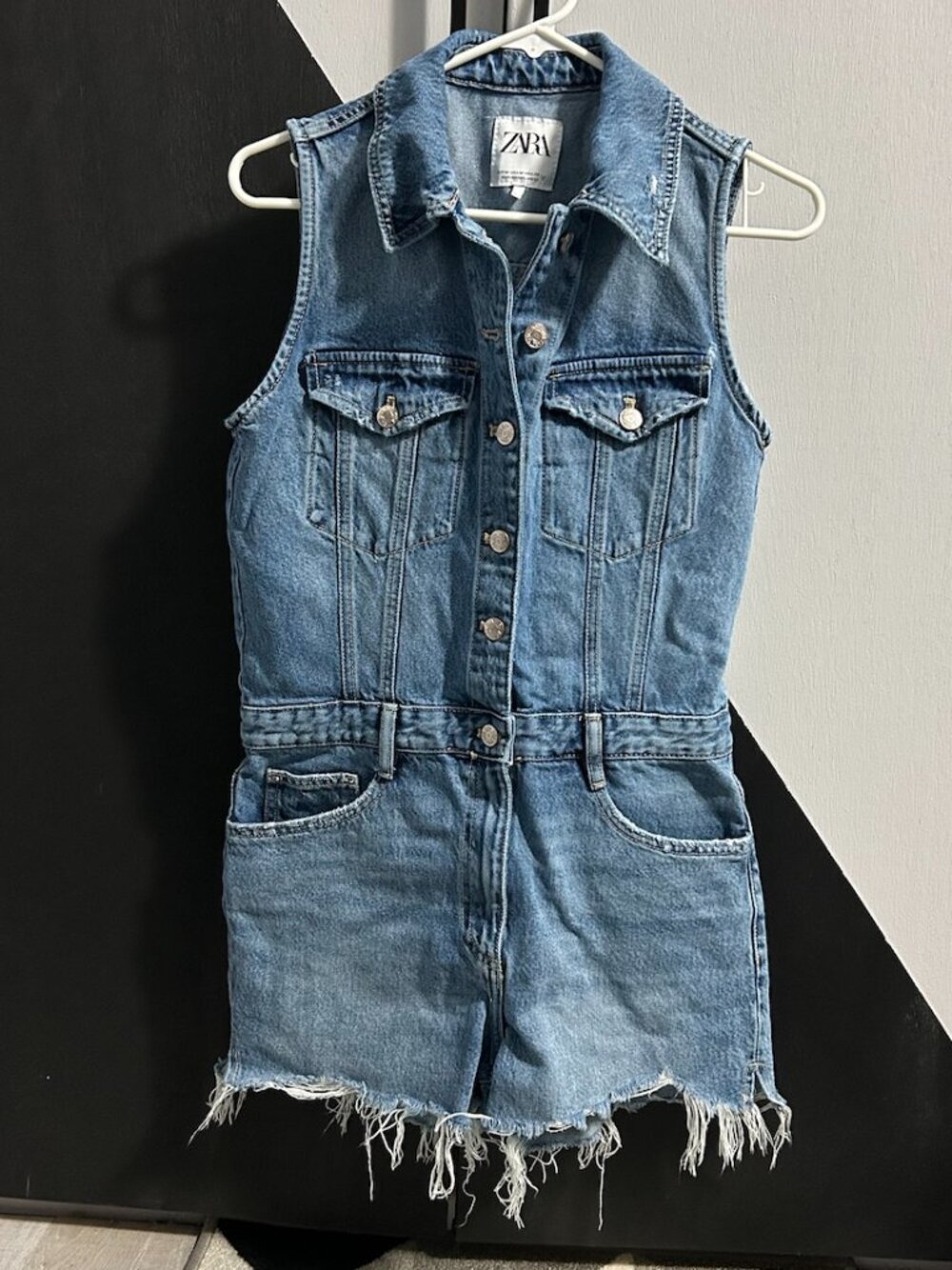 ZARA Sleeveless Distressed/Raw Hem Button Front Denim Romper Women's Size M
